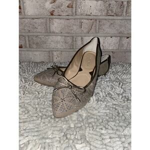 Adrienne Vittadini Gold Slip-ons Women's Size 9M